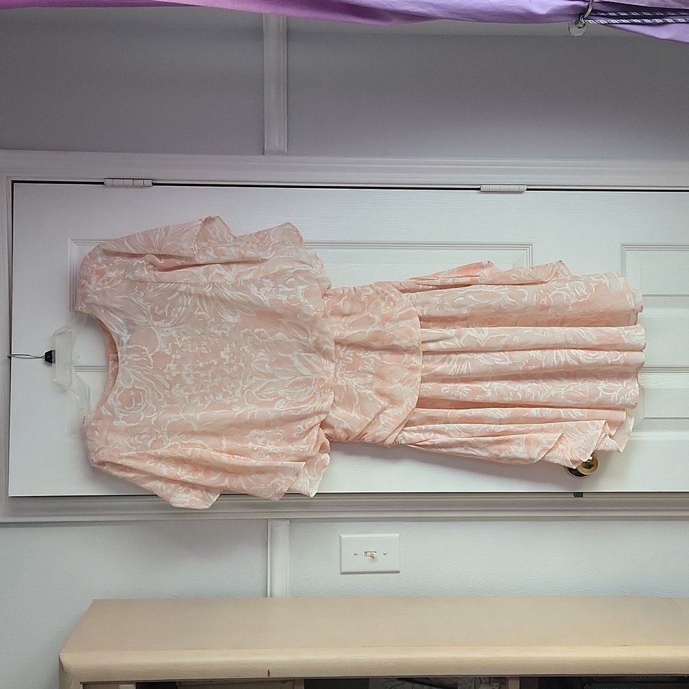Vintage peach and white dress